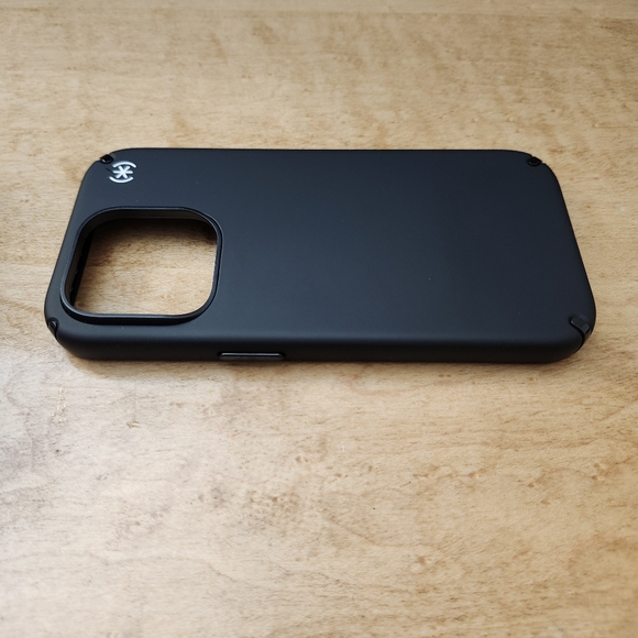 Speck Presidio 2 Pro Magnetic Case for Apple iPhone 14 Pro (6.1") - Black - Picture 6 of 7